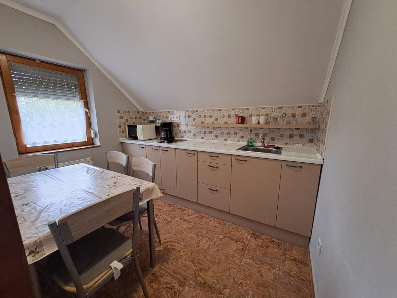 Hajdúszoboszló Berta Panzio B&B 객실 사진