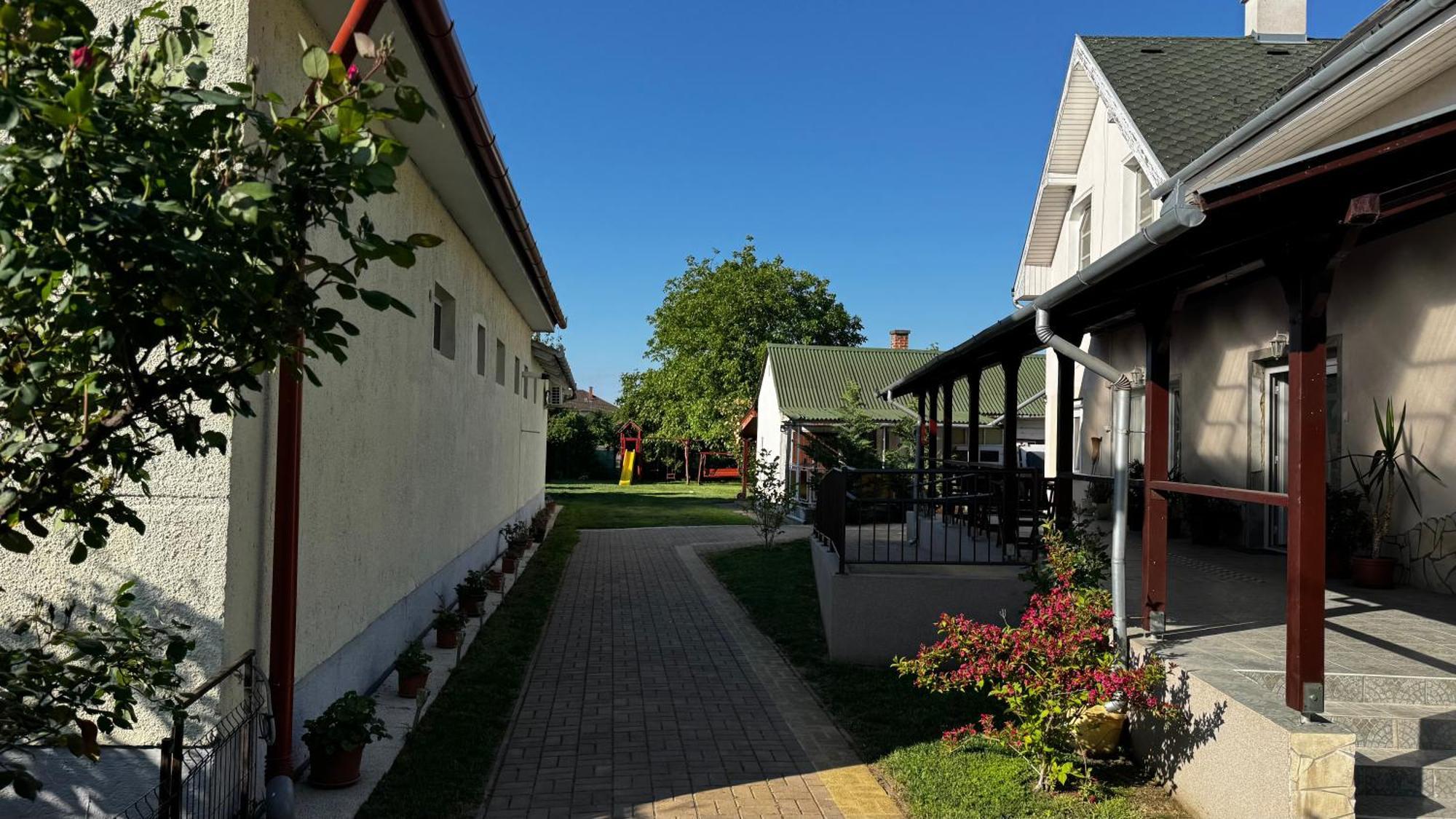 Hajdúszoboszló Berta Panzio B&B 외부 사진