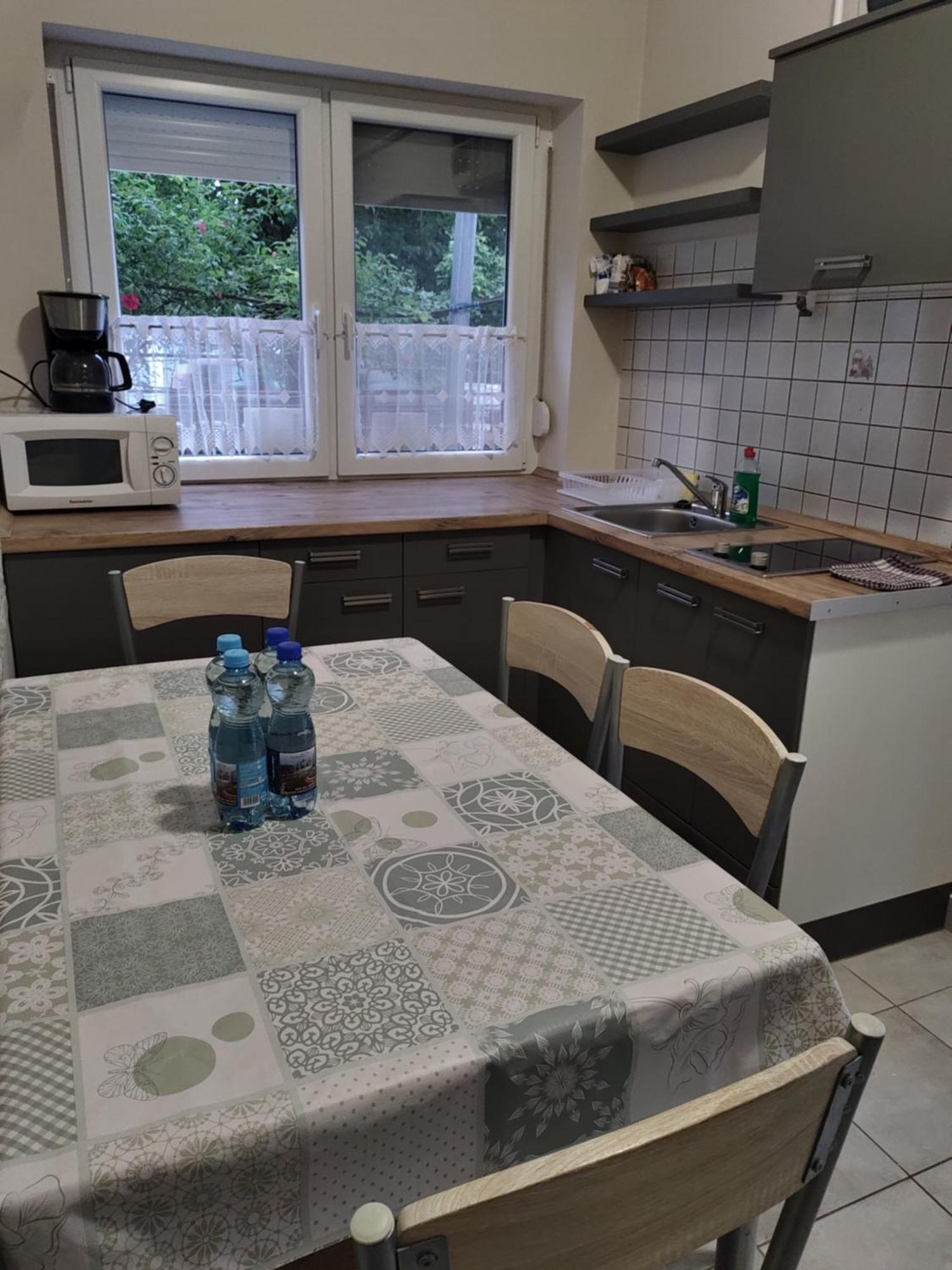 Hajdúszoboszló Berta Panzio B&B 외부 사진